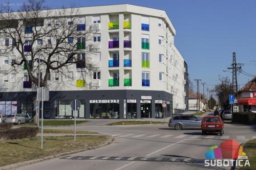 Buitenkant, DAS Apartman in Bajnat