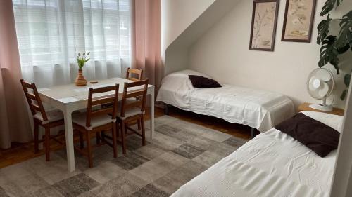 B&B Oberhausen - FeWo Oberhausen-Alstaden (Gornig) - Bed and Breakfast Oberhausen