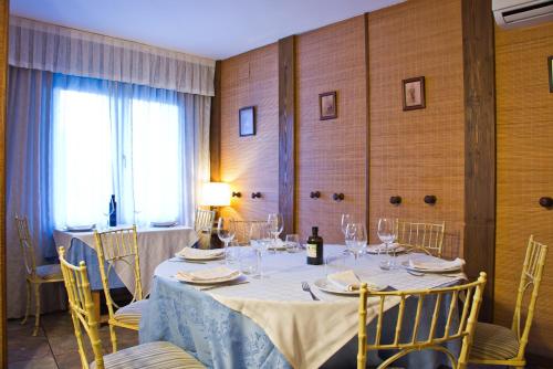 餐廳, 瓦伊韋拉客棧 (La Posada de Bayuela) in 卡斯蒂略德瓦伊韋拉