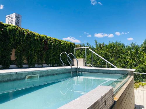 Coqueto depto en pleno Cañitas -Cochera- By BUMEN