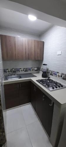 virtuve, J79 Apartamentos Cerca al Parque Deportivo-pista de BMX- Pista patinaje velocidad- Complejo Acuático (J79 Apartamentos - Cerca al Parque Deportivo -Pista BMX- Pista Patinaje Velocidad - Coliseo Mayor - ) in El Salado