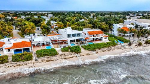 Villa Coral Ocean Front Progreso