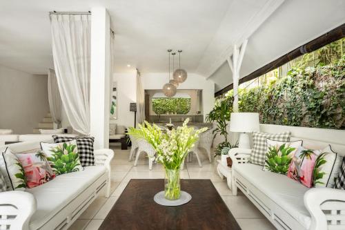 Esha Villa Drupadi Seminyak - image 2