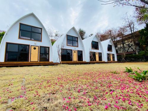 Sunshine Villa 清境見晴花園渡假山莊評價、特色體驗、房價資訊、訂房連結 – 山景溫馨度假民宿 - 照片 2