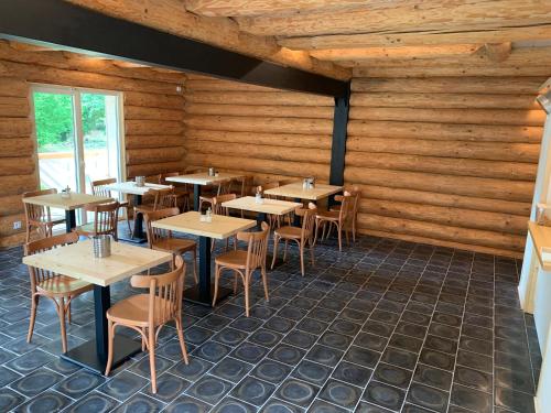 Business center, penzion a kemp Harasov in Pruhonice