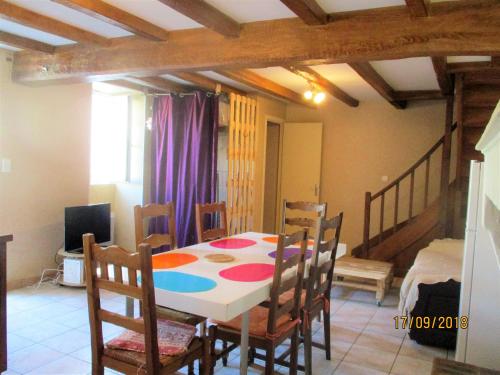 dans le grand ANGOULEME..maison internetparkingSSS - main image