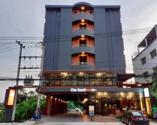 The Bedrooms Maeklong and Services Apartment