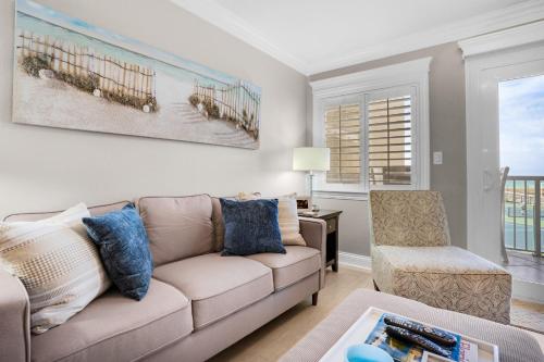 Holiday Surf & Racquet Club 216 by RealJoy Vacations - image 3