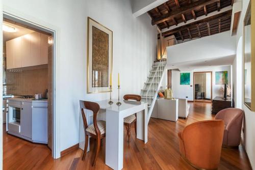 HospitalityRome Piazza di Spagna View, Рим (фото 4)