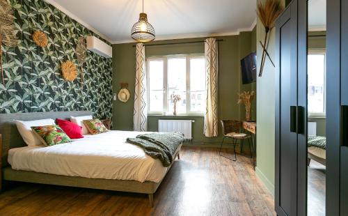 Deluxe Double Room image 10