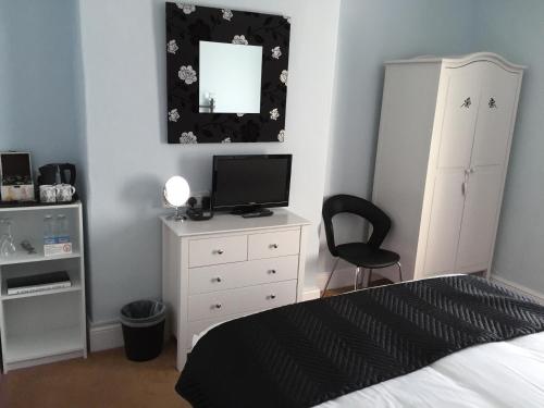 Chilterns Guest House - image 4