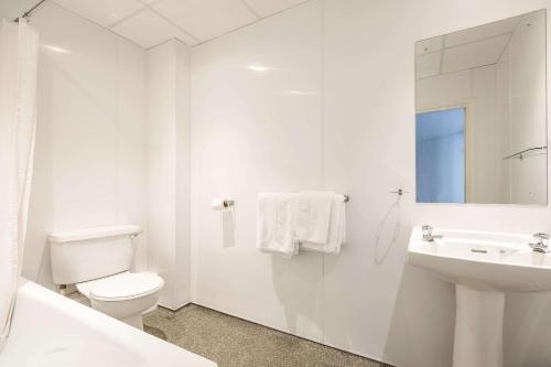 Comfort Inn Birmingham - image 13