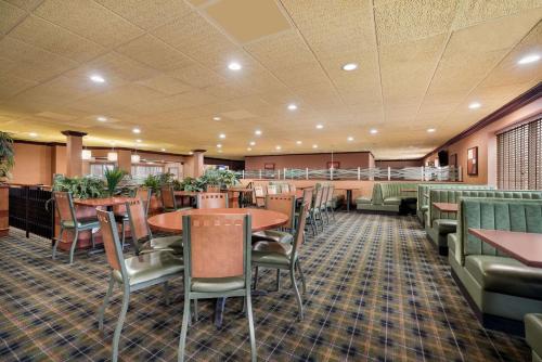 Quality Inn and Suites Fairgrounds - Syracuse