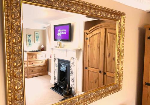 The Georgian Apartment - image 11