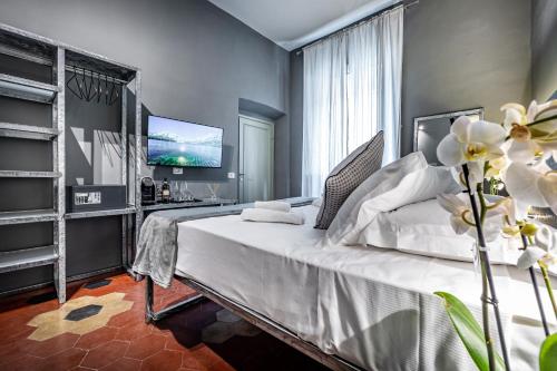 Mama's Home Florence