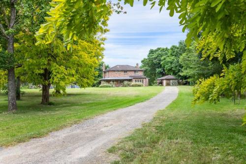 Mulgoa - Country Home