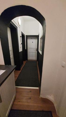 Adam's Hostel - Self Check-In & Only Private Rooms 5