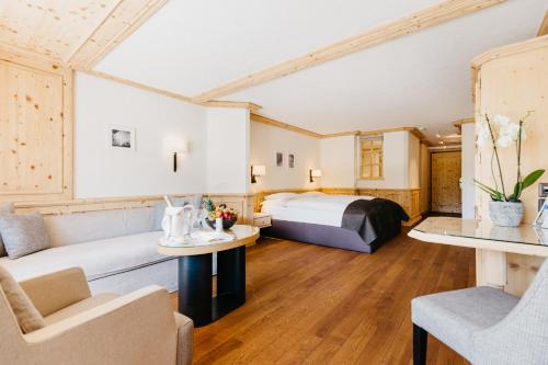 430769137 ERMITAGE Wellness- & Spa-Hotel