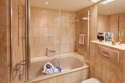 430772298 ERMITAGE Wellness- & Spa-Hotel