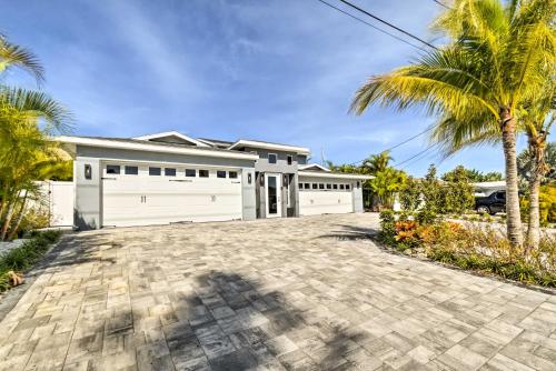 Expansive St Pete Beach Home: Pool, Walk to Beach in Tierra Verde (FL)