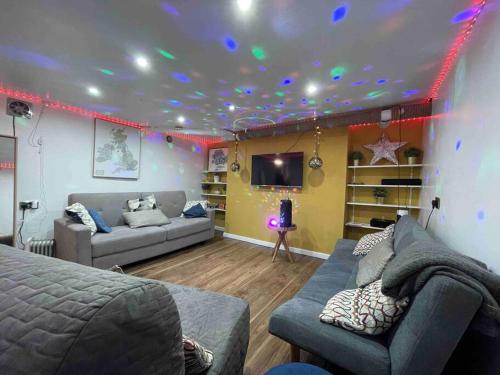 Stunning house close to the stadium + Hot tub!, Liverpool (photo 8)