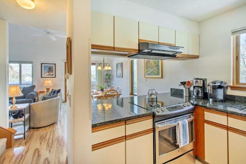Bartlett Condo-Mins to Attitash and Story Land! - image 9