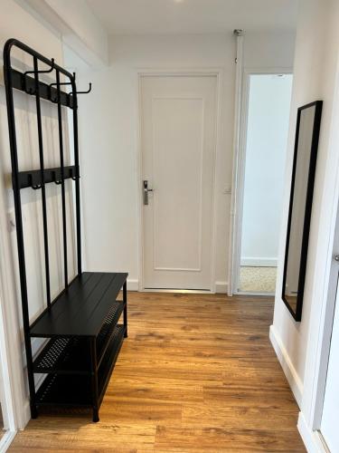 Roosevelt Cosy 2BR Easy Access to Paris Free parking