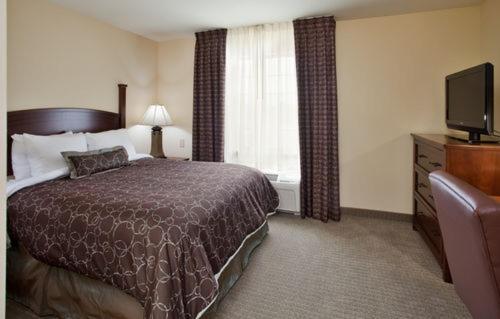 Staybridge Suites - Kansas City-Independence, an IHG Hotel