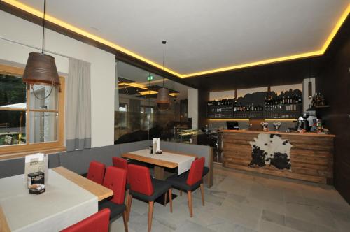 Chalet Tovel - Mountain Lake 3