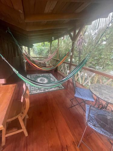 Caoni riverside Lodge in Pedro Vicente Maldonado
