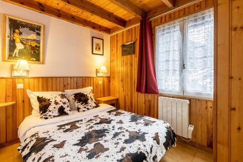 Chalet les Lupins Bleus au pied des pistes Font-Romeu Pyrénées 2000 Chalet les Lupins Bleus au pied des pistes Font-Romeu Pyrénées 2000