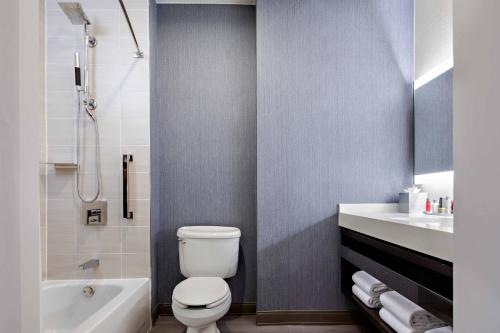 Dallas/Plano Marriott at Legacy Town Center - image 12