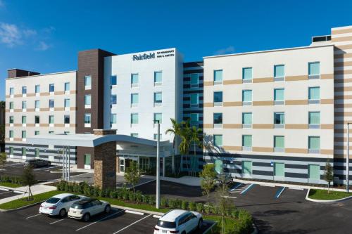 Exterior view, Fairfield Inn & Suites by Marriott West Palm Beach in Riverwalk