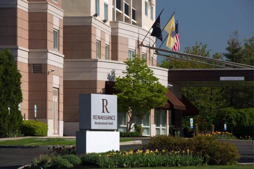 Renaissance by Marriott Meadowlands Hotel