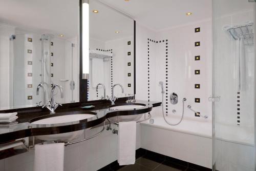 The Westin Grand Munich - image 2