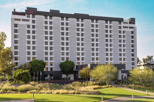 Marriott Riverside at the Convention Center - image 11