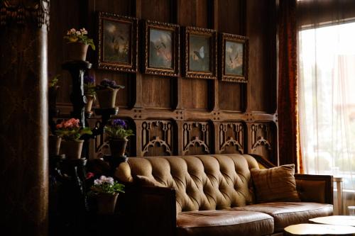 Grand Bohemian Hotel Asheville, Autograph Collection