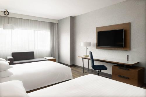 Marriott Tacoma Downtown - image 13