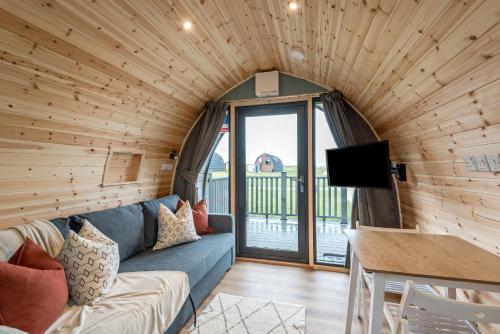 Country Glamping - Tap to explore photos