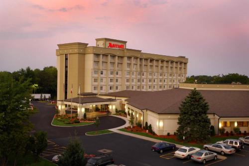 Rochester Airport Marriott - Hotel - Rochester