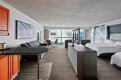 Junior Presidential Suite