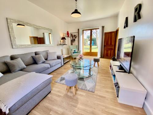 Les Pierres De Tiphaine in Montignac