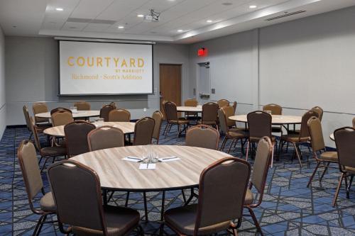 Courtyard by Marriott Richmond Scott's Addition, Richmond (Foto 5)