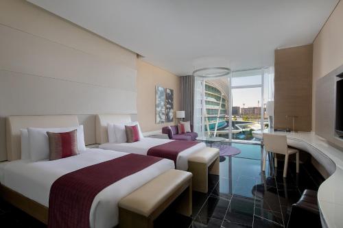 2 twin beds