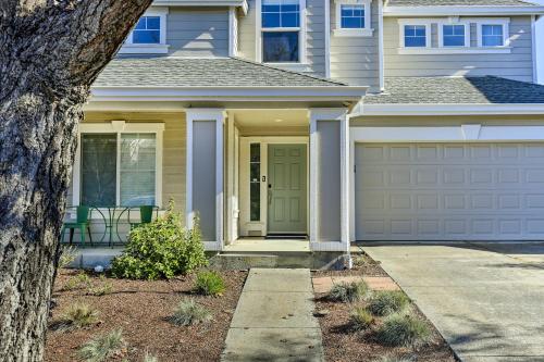 Wine Country Vacation Home with Fireplace!