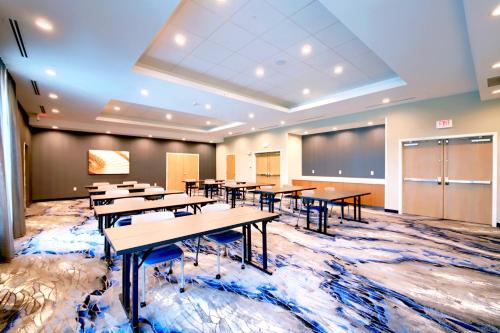 Fairfield Inn & Suites by Marriott Dallas Cedar Hill