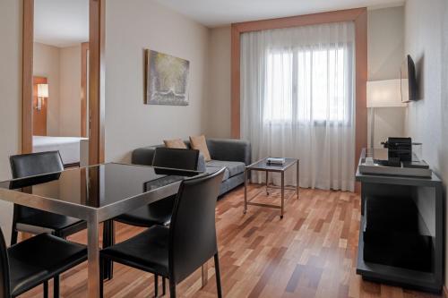 AC Hotel Murcia - image 4
