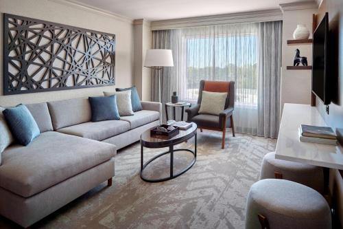 Atlanta Airport Marriott Gateway - image 14