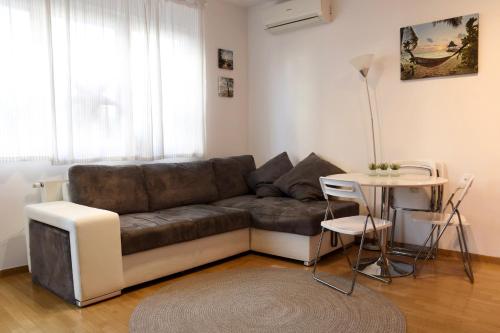 Barbara, Zagreb (photo 8)