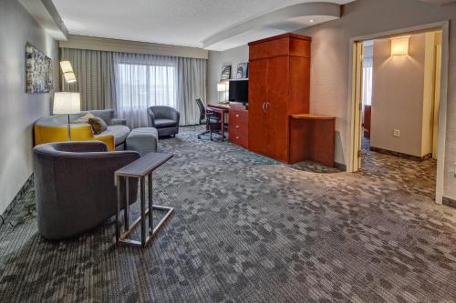 Courtyard by Marriott Lima